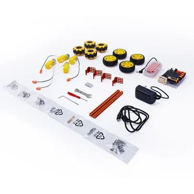 các linh kiện cơ khí, động cơ, bánh xe và bo mạch bày trên nền trắng