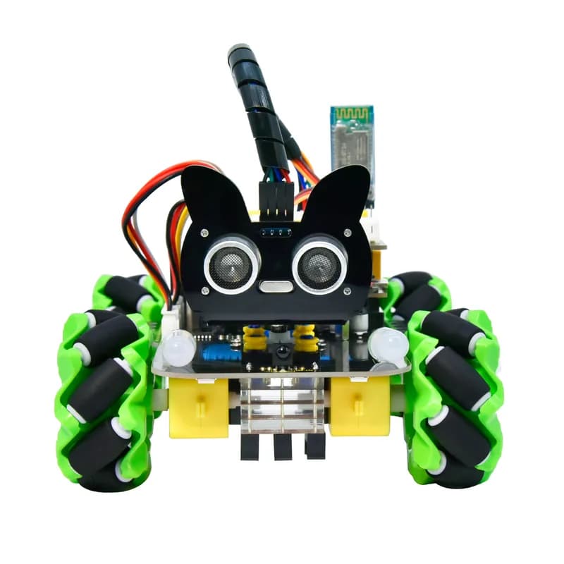 xe robot bốn bánh Mecanum màu xanh lá, mặt trước có cảm biến siêu âm hình tai mèo