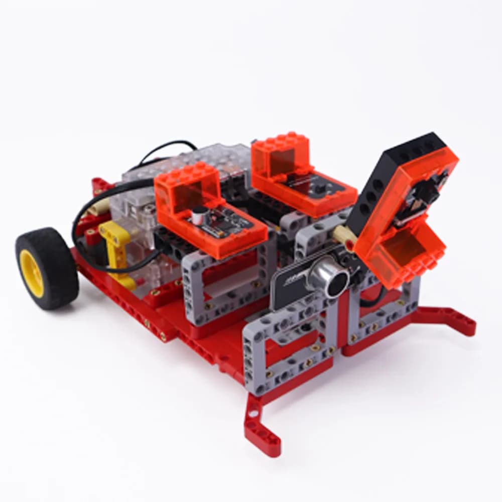 xe robot màu đỏ xám đã lắp hoàn chỉnh, bánh xe vàng và mô-đun siêu âm